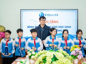 trao tặng
